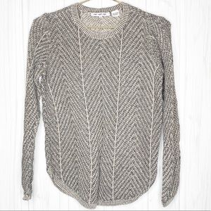 EIGHT EIGHT EIGHT Knit Sweater